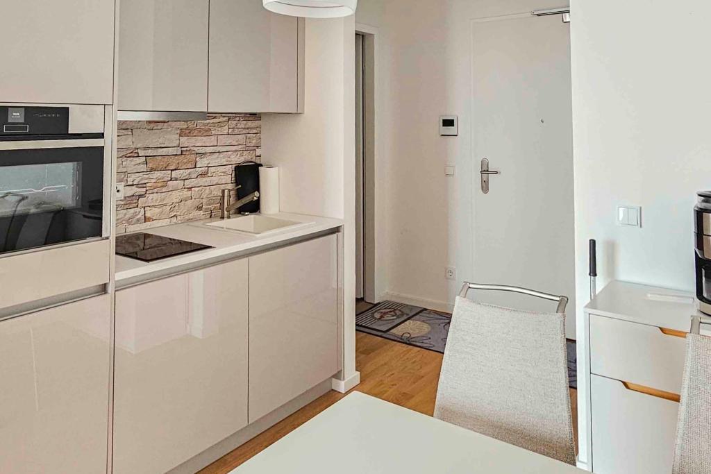 Küche mit Essbereich