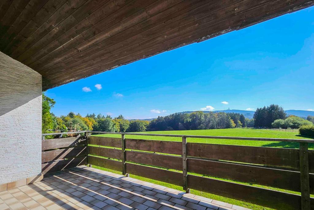 Balkon mit Blick zum Feldberg