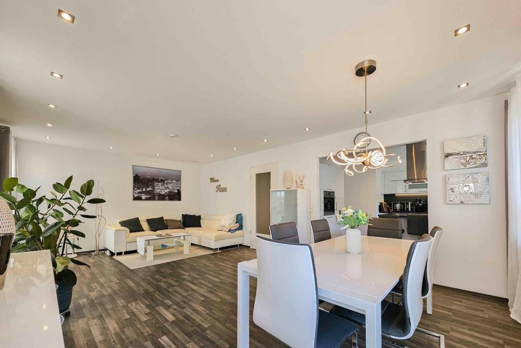 Wohn- Essbereich Bild 3