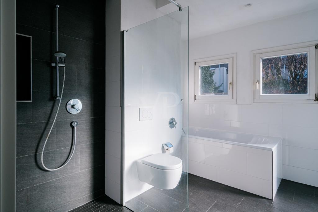 Badezimmer EG