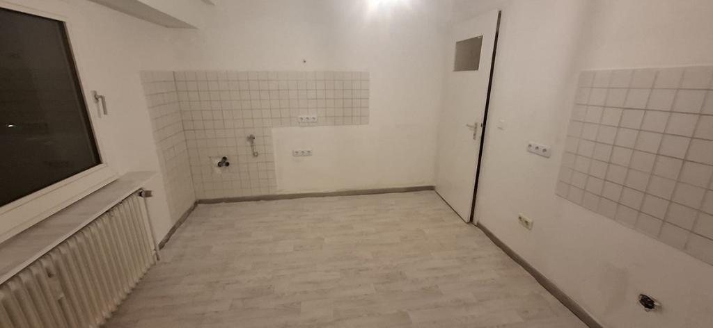 3 Schlafzimmer 1 Badezimmer Mietwohnung DG - Foto 3