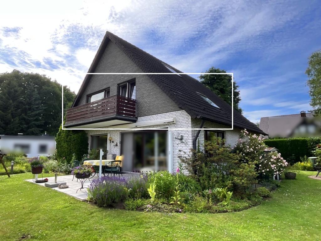 Gemütliche, helle Dachgeschosswohnung mit Süd-Balkon! - Photo 3