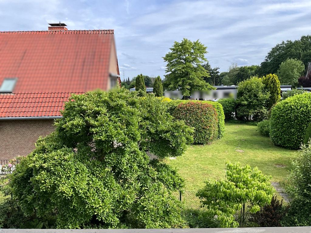 Gemütliche, helle Dachgeschosswohnung mit Süd-Balkon! - Photo 4