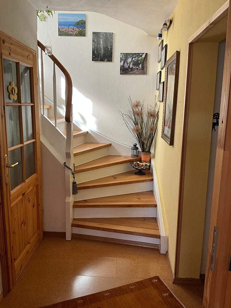 EG_Treppe zum 1.Stock.jpg