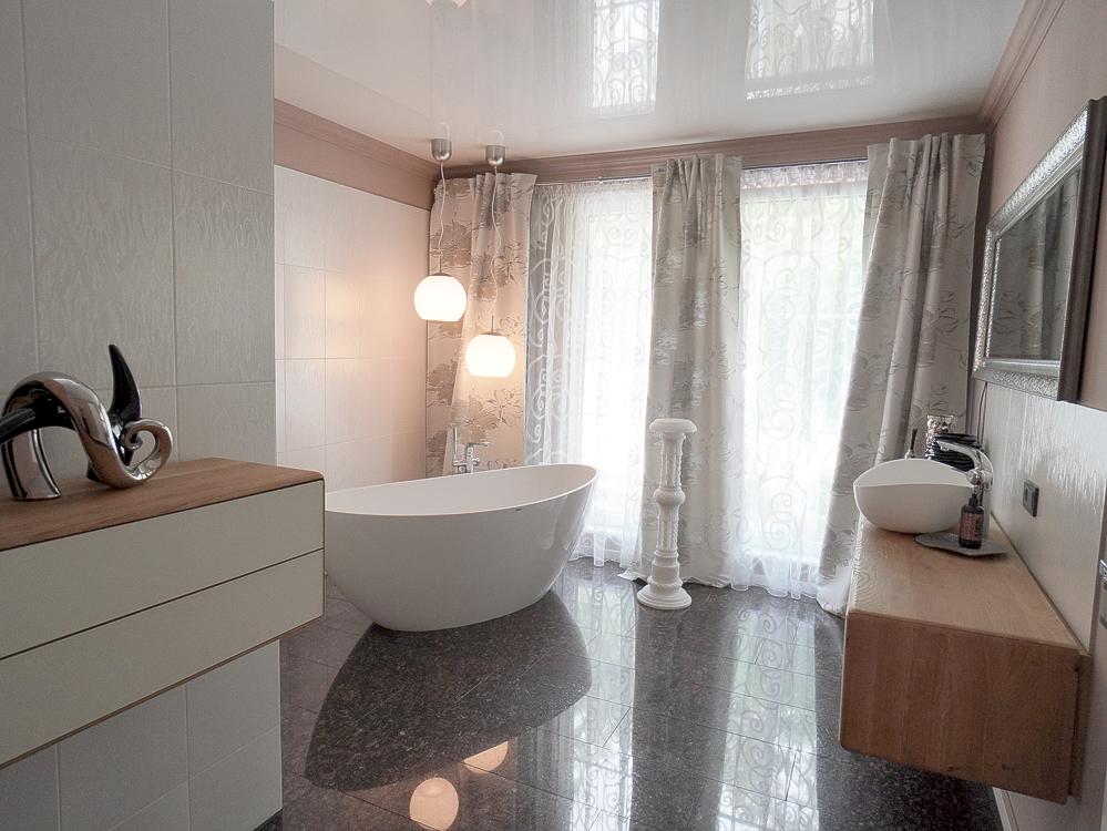 Badezimmer EG
