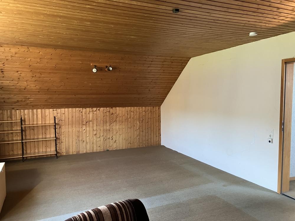 Zimmer 2 Dachgeschoss