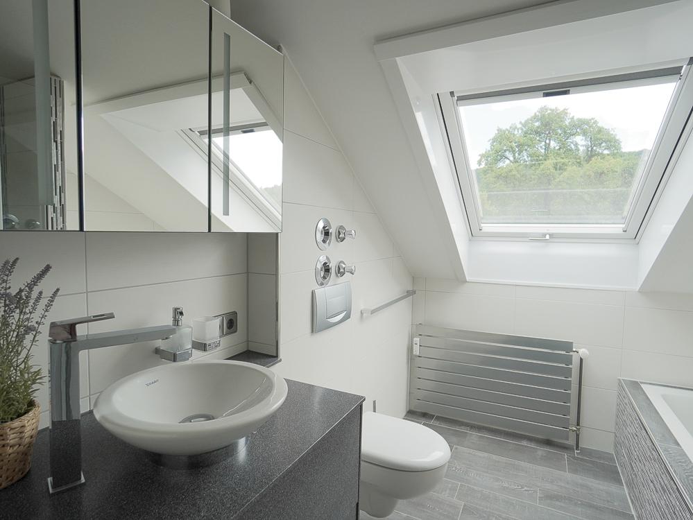 Badezimmer EG
