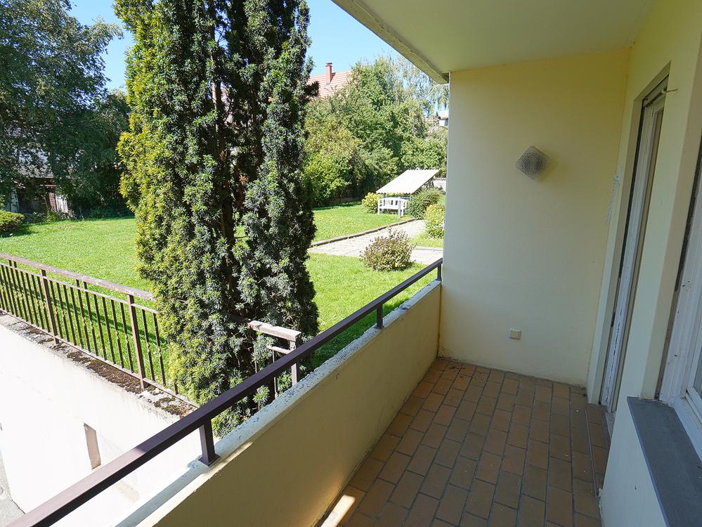 Überdachter Balkon