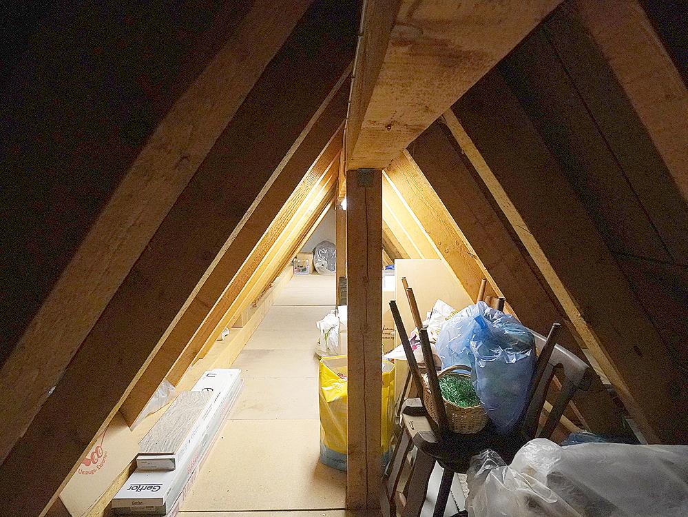 Stauraum im Dachspitz