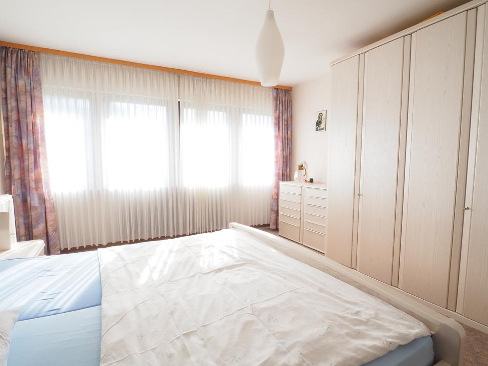 Geräumiges Schlafzimmer