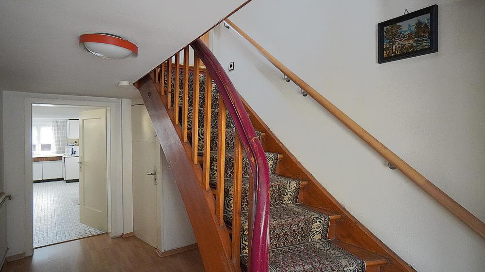 Schöne Holztreppe