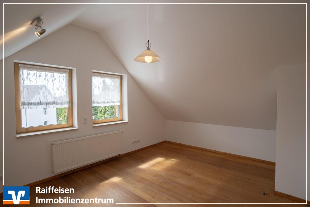 Erstes Zimmer 2. OG