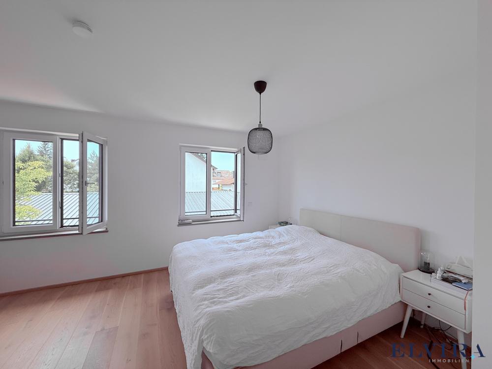 Schlafzimmer 1 OG
