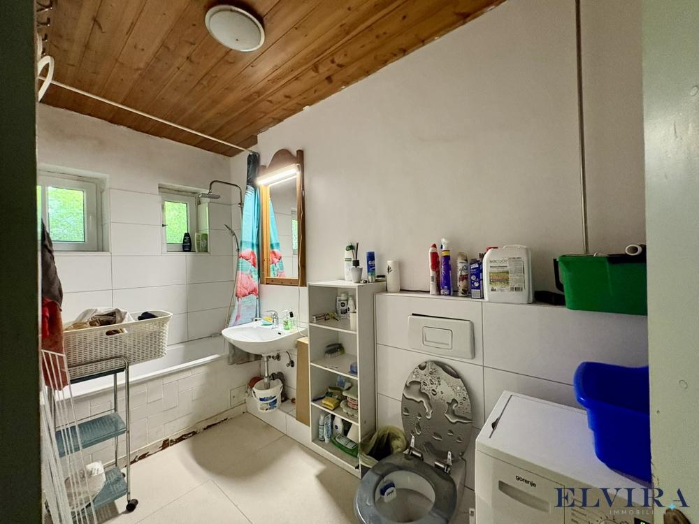 Badezimmer EG