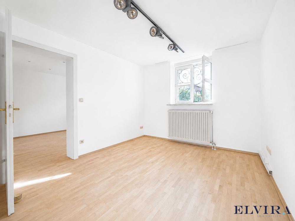 ELVIRA! Schönes Einfamilienhaus mit Einliegerwohnung - Foto 1