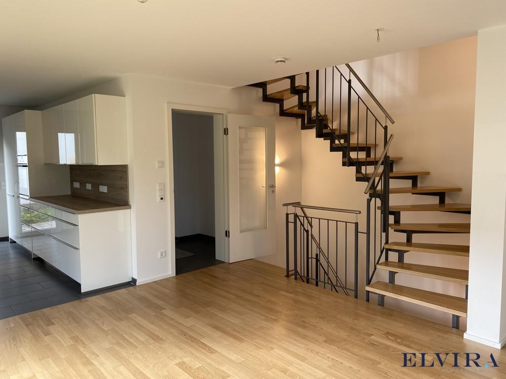 ELVIRA, Waldperlach - Lichtdurchflutete, top geschnittene 5-Zimmer-DHH mit modernem Wohnkomfort - Photo 1