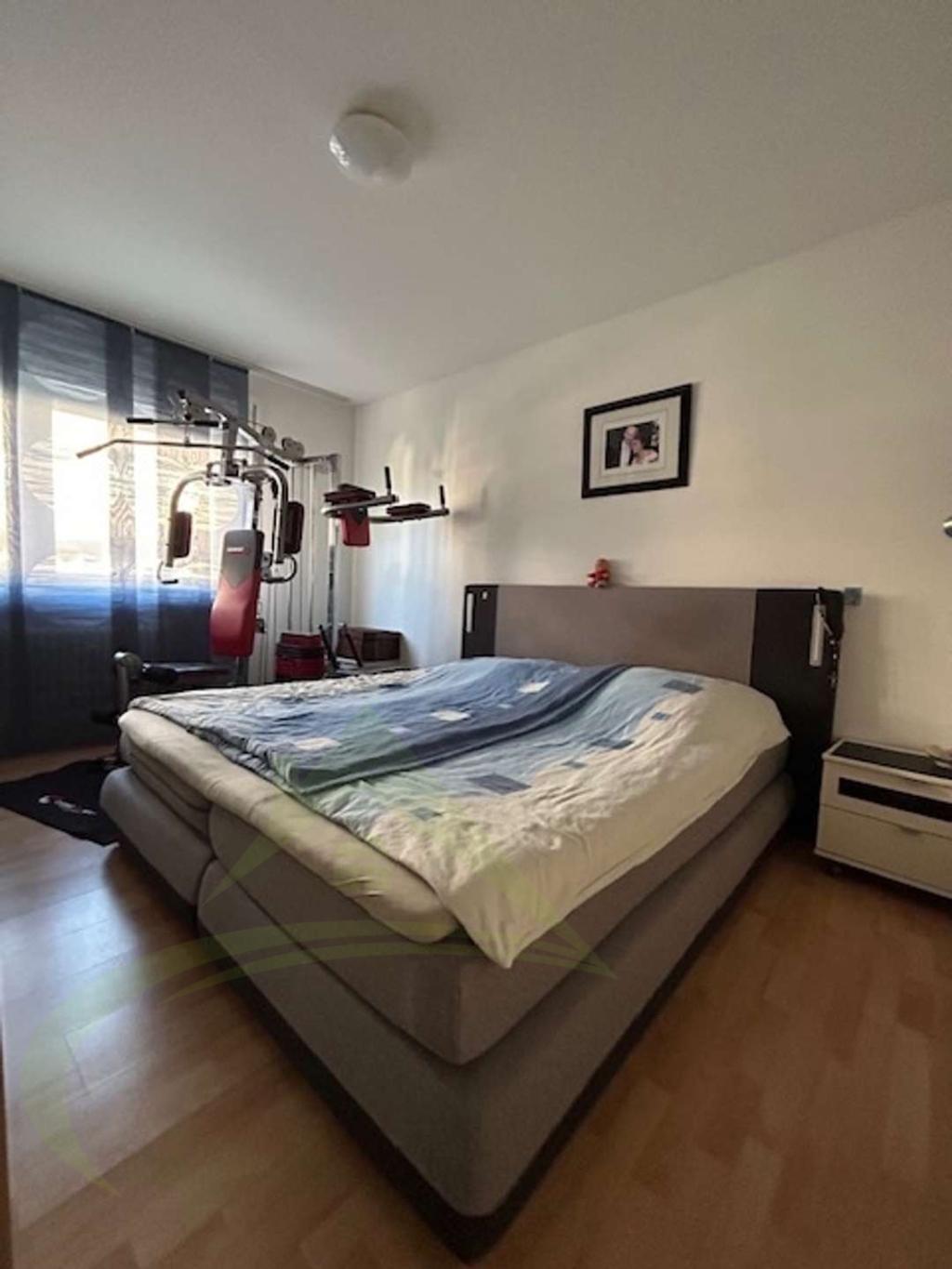Schlafzimmer 1
