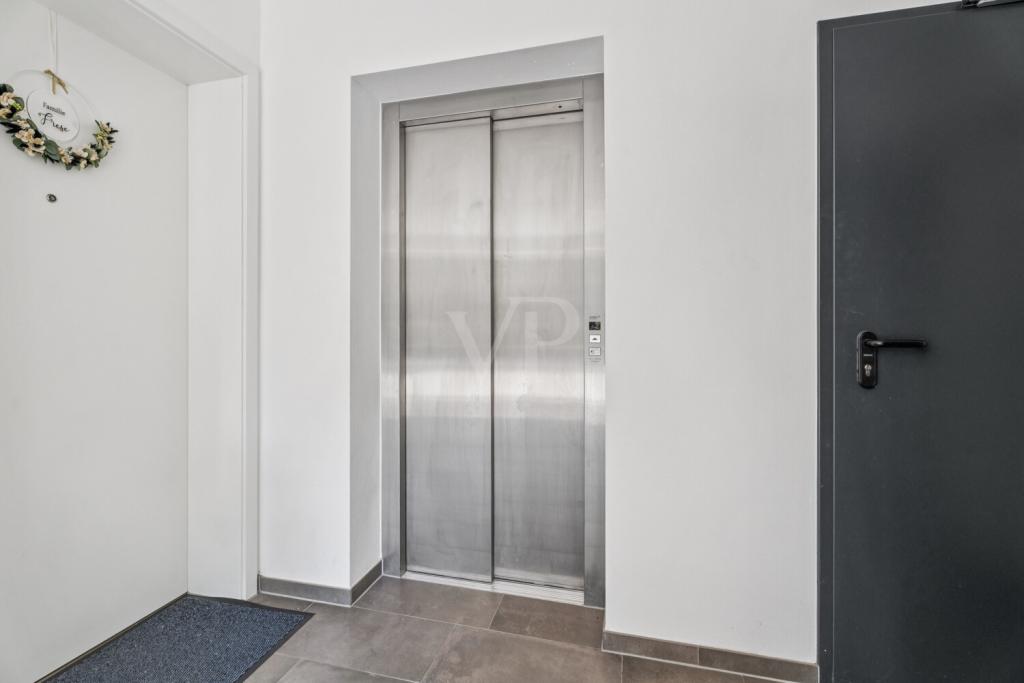 Aufzug zur Wohnung