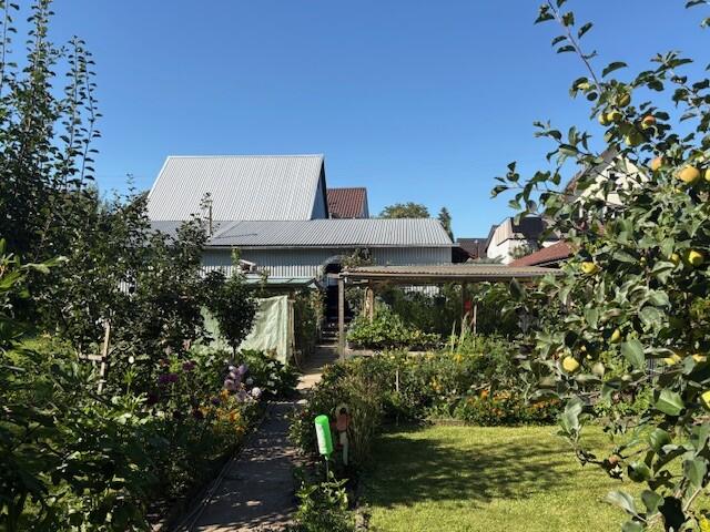 Ansicht vom Garten zu Haus 2