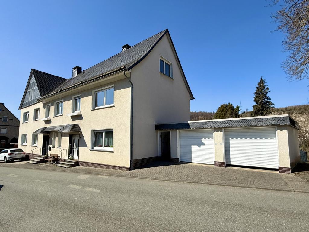 Straßenansicht 2
