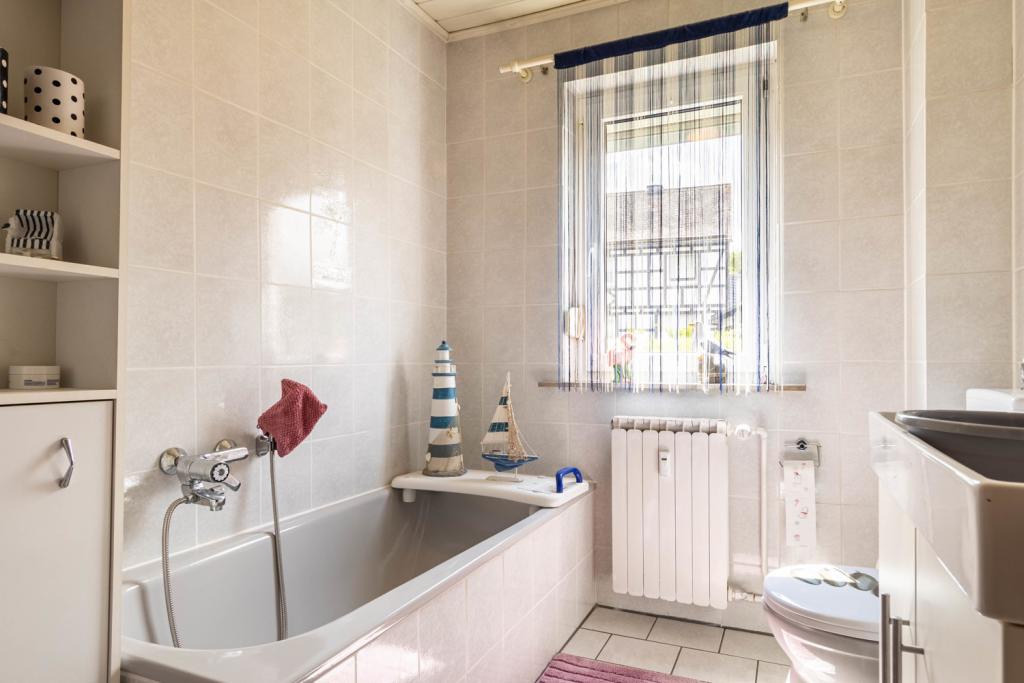 Badezimmer Wohnung 1. OG