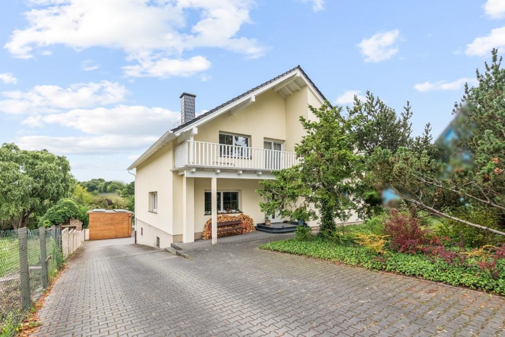 Hausansicht vorne