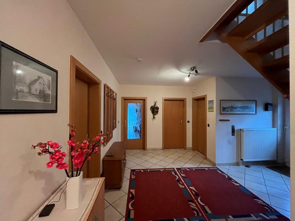 Flur vom Bad aus.jpeg