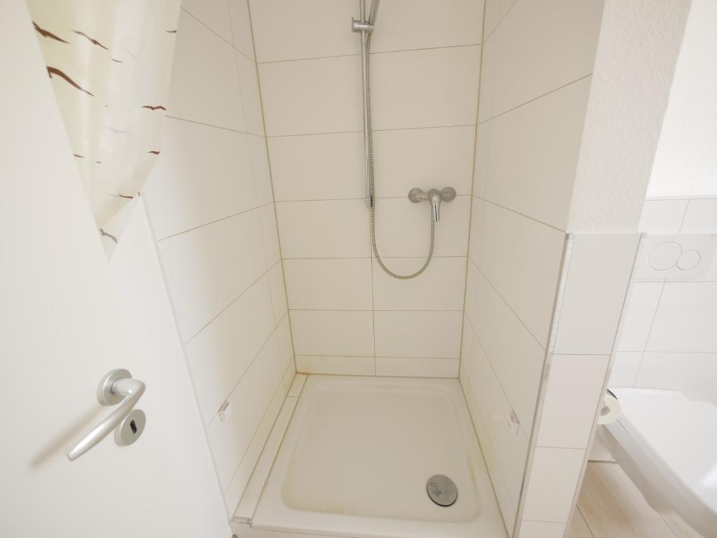 Bad unten (Dusche)