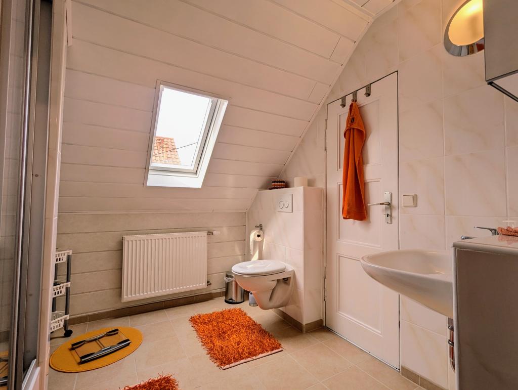 Bad DG im Vorderhaus