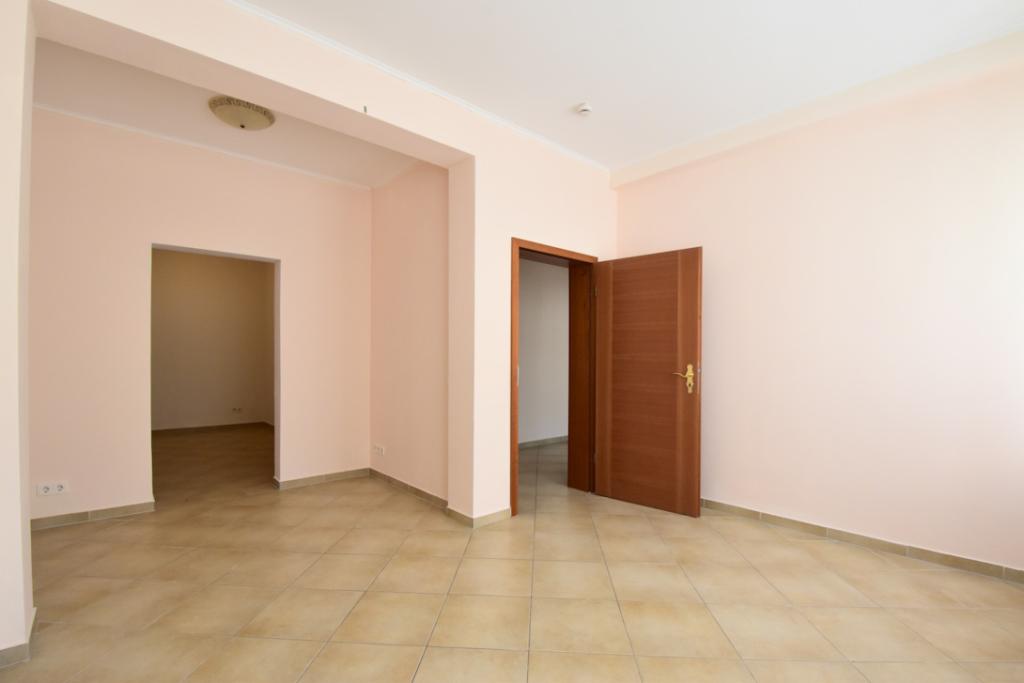 Schlafzimmer mit Ankleide