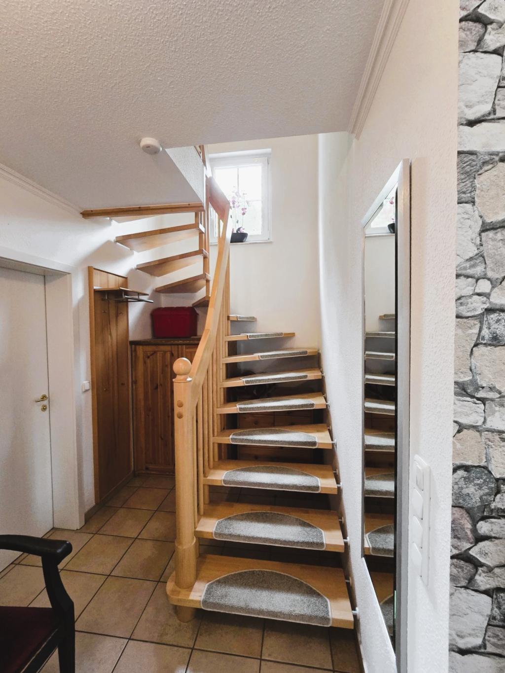 Treppe zum OG
