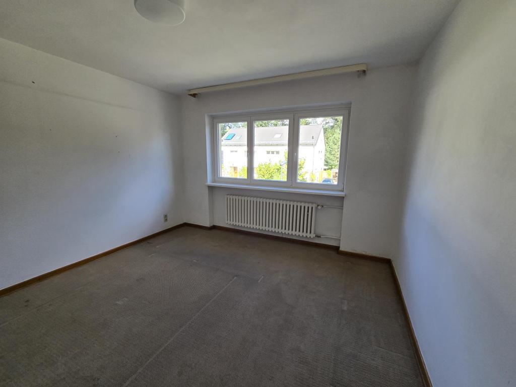 Bezugsfreie Doppelhaushälfte, 6 Zimmer, Garage, Garten, ruhige Lage, Ortseingang Kladow - Foto 2