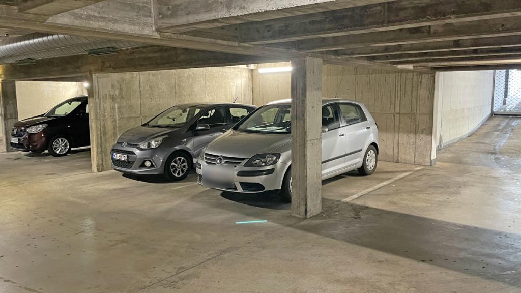 Tiefgaragenstellplatz