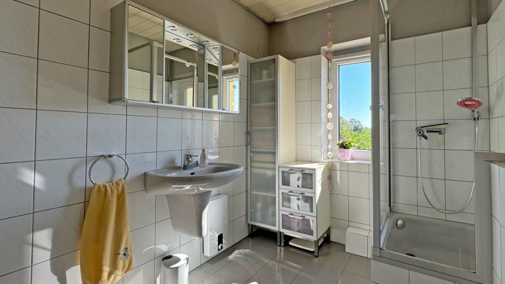 Badezimmer im DG