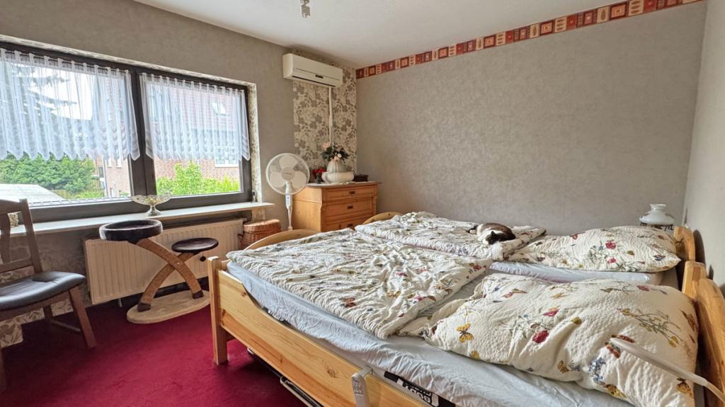 Schlafzimmer Obergeschoss Zweifamilienhaus
