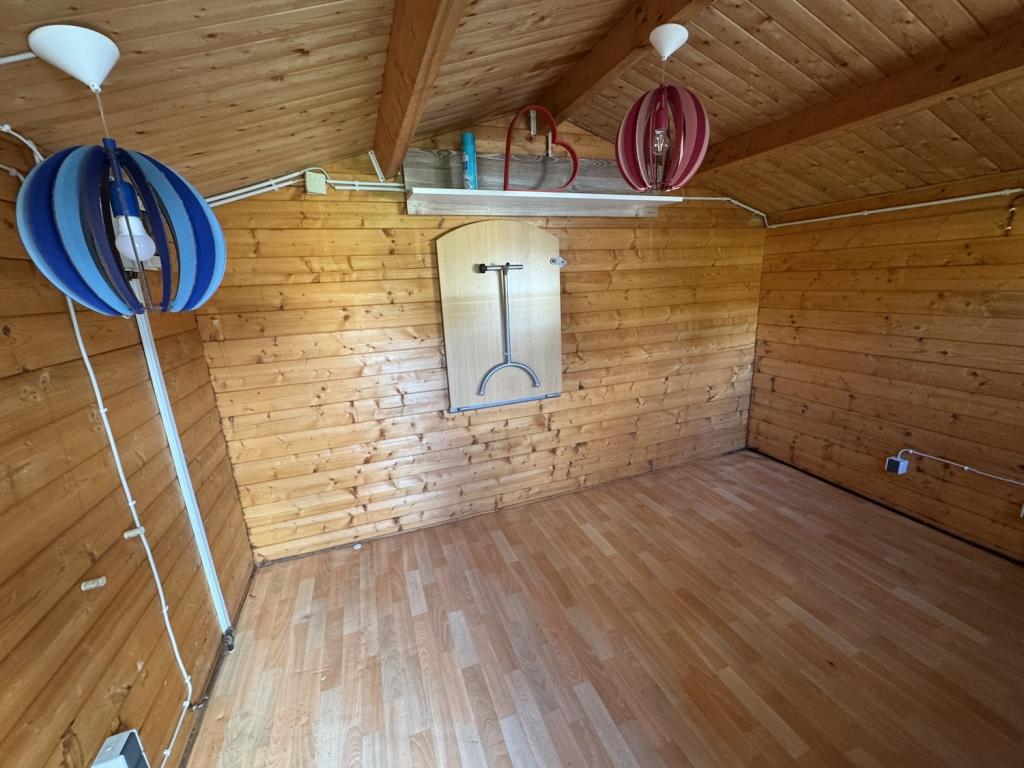 Holzschuppen 1