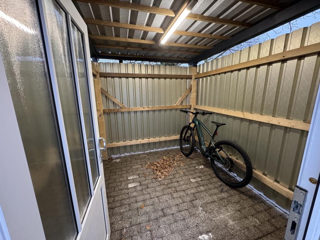 Fahrradschuppen
