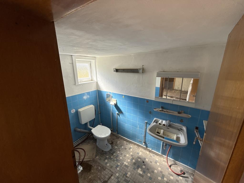 Badezimmer EG