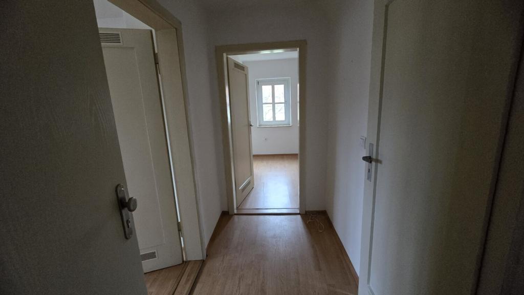 Gemütliche 2 Zimmer Dachgeschosswohnung - Foto 3