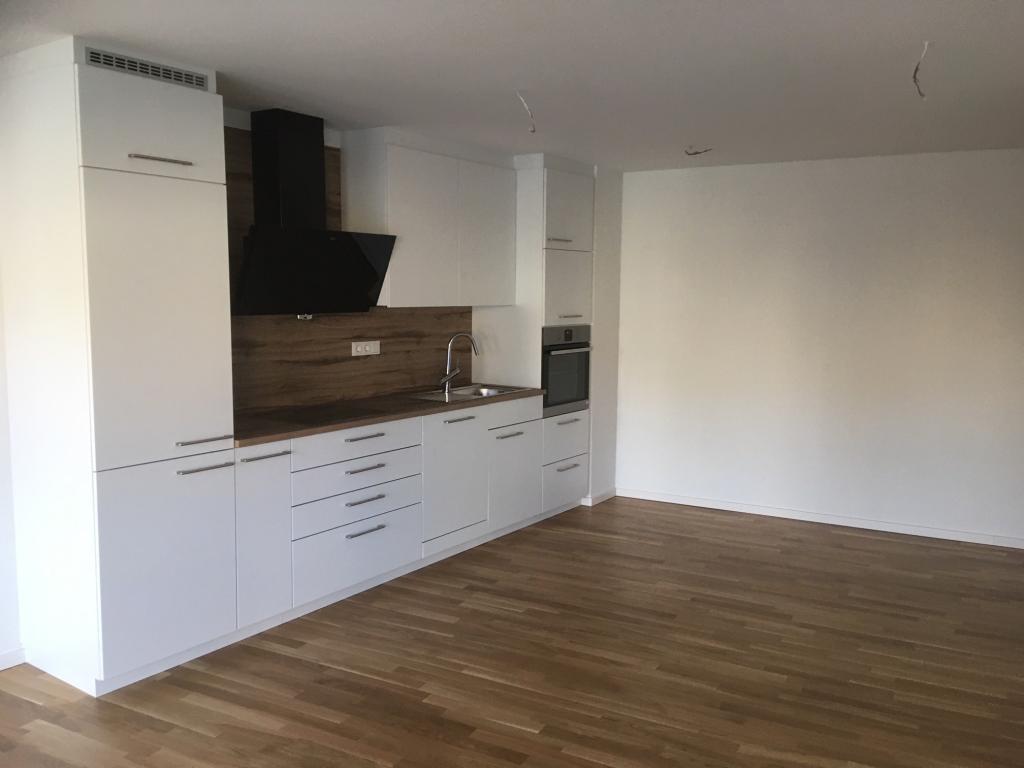 VBU Immobilien - Seniorengerechte Mietwohnung in Neckarwestheim - Photo 2