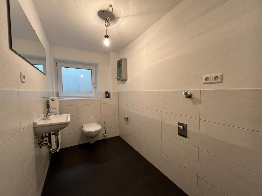 VBU Immobilien - Schicke 2,5 Zi.-Wohnung in sehr guter Wohnlage zu vermieten! - Photo 4