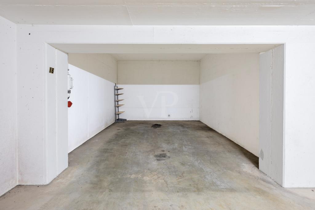 Tiefgaragenstellplatz