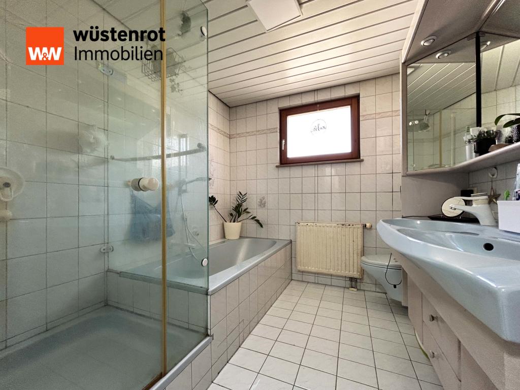 Badezimmer: Ruhe – hier darf der Tag leise enden