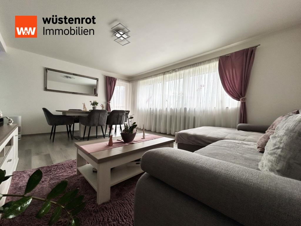 Das Wohnzimmer - auf  mehr als 22 m² haben Sie schön viel Platz
