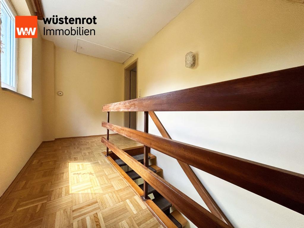 OG Podest: Ein schöner Raum zum Start in Ihre Wohnung