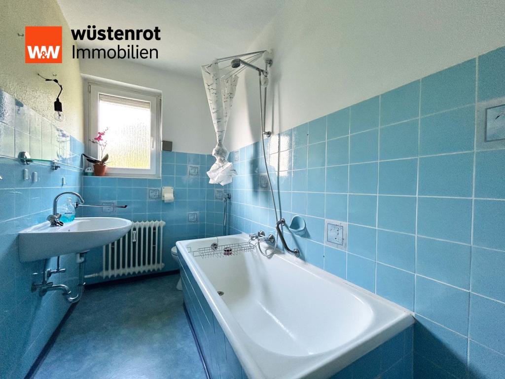 EG Badezimmer: Wer Retro mag, wird dieses Badezimmer lieben. Der Zustand ist TOP  