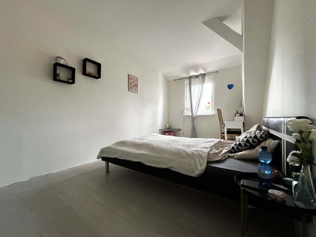 Wohnung 1 Schlafzimmer 3: Sanftes Licht und weiche Töne – ein Ort zum Abschalten