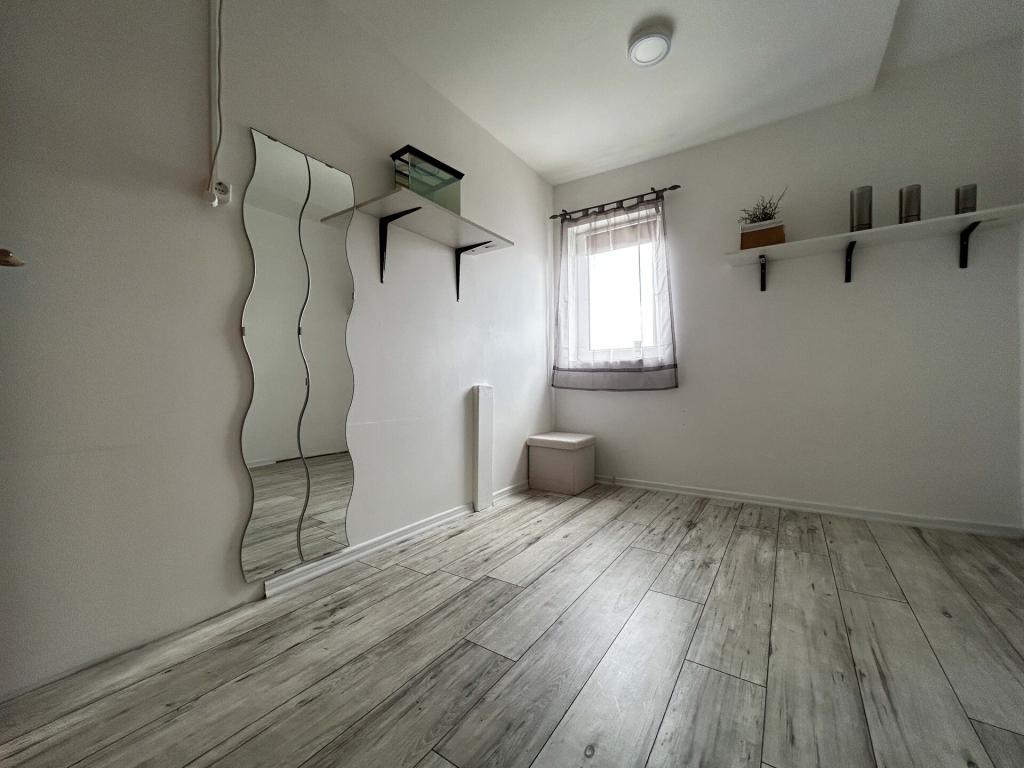 Wohnung 1 Schlafzimmer 5: Schlicht, ruhig, flexibel – ein Raum, der sich jeder Idee anpasst