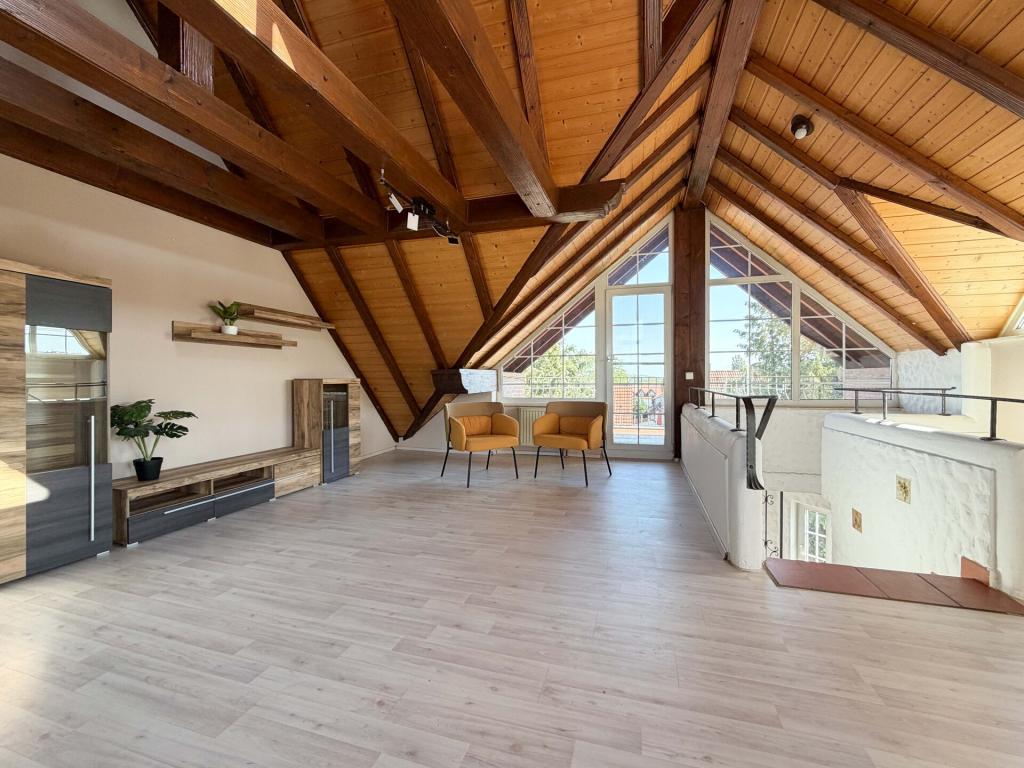 Sofort Kartons packen: 2 Zimmer auf ca. 59 m². Luftig & hell mit XL-Stauraum, Balkonen und Garage - Foto 1