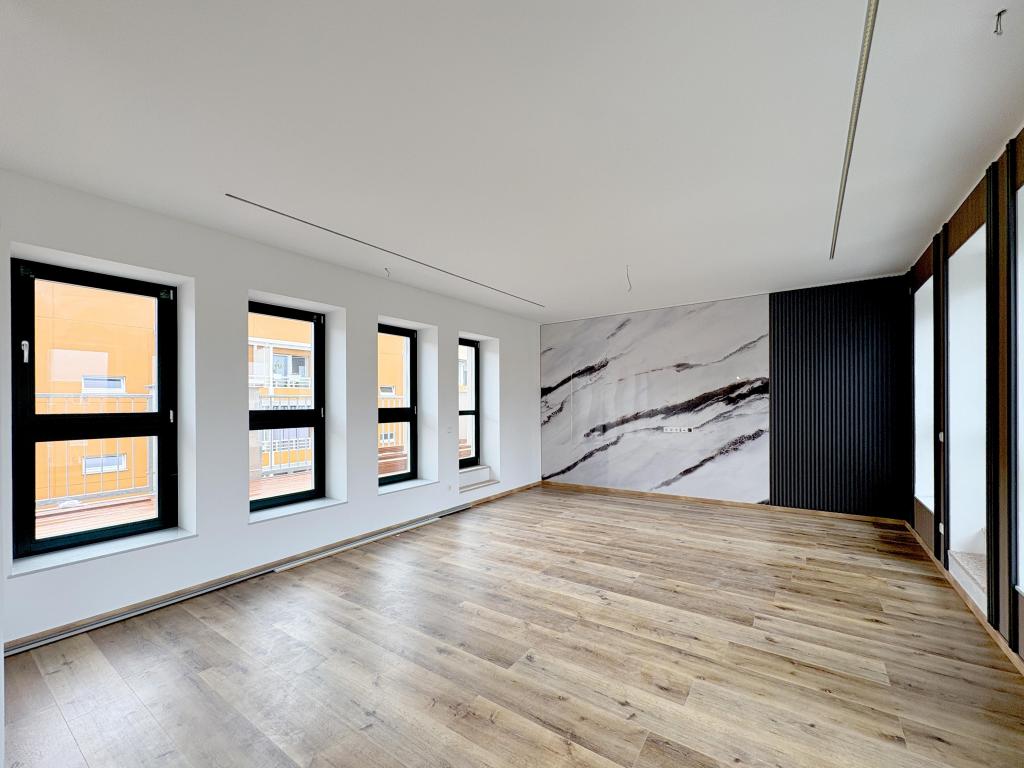 NEU: Traumhafte Maisonettewohnung die keine Wünsche offen lässt. - Photo 1